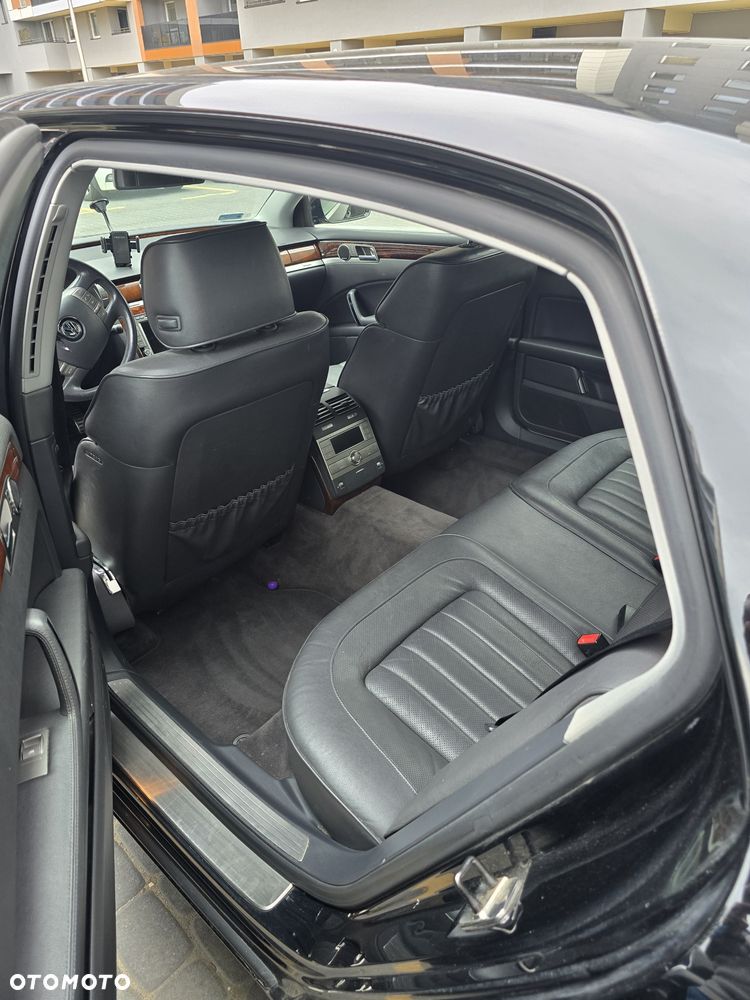 Volkswagen Phaeton - 4
