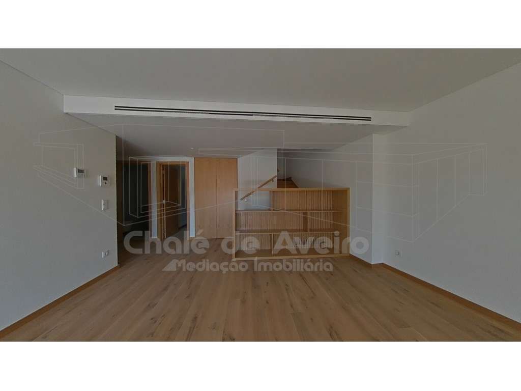 Apartamento T3 Duplex com terraços no centro de Aveiro - Grande imagem: 2/51