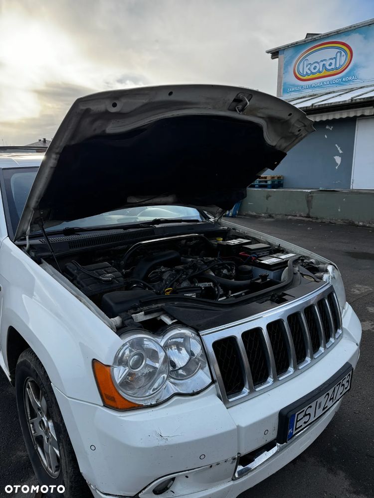 Jeep Grand Cherokee - 19