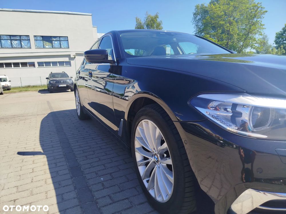 BMW Seria 5 518d Luxury Line - 18