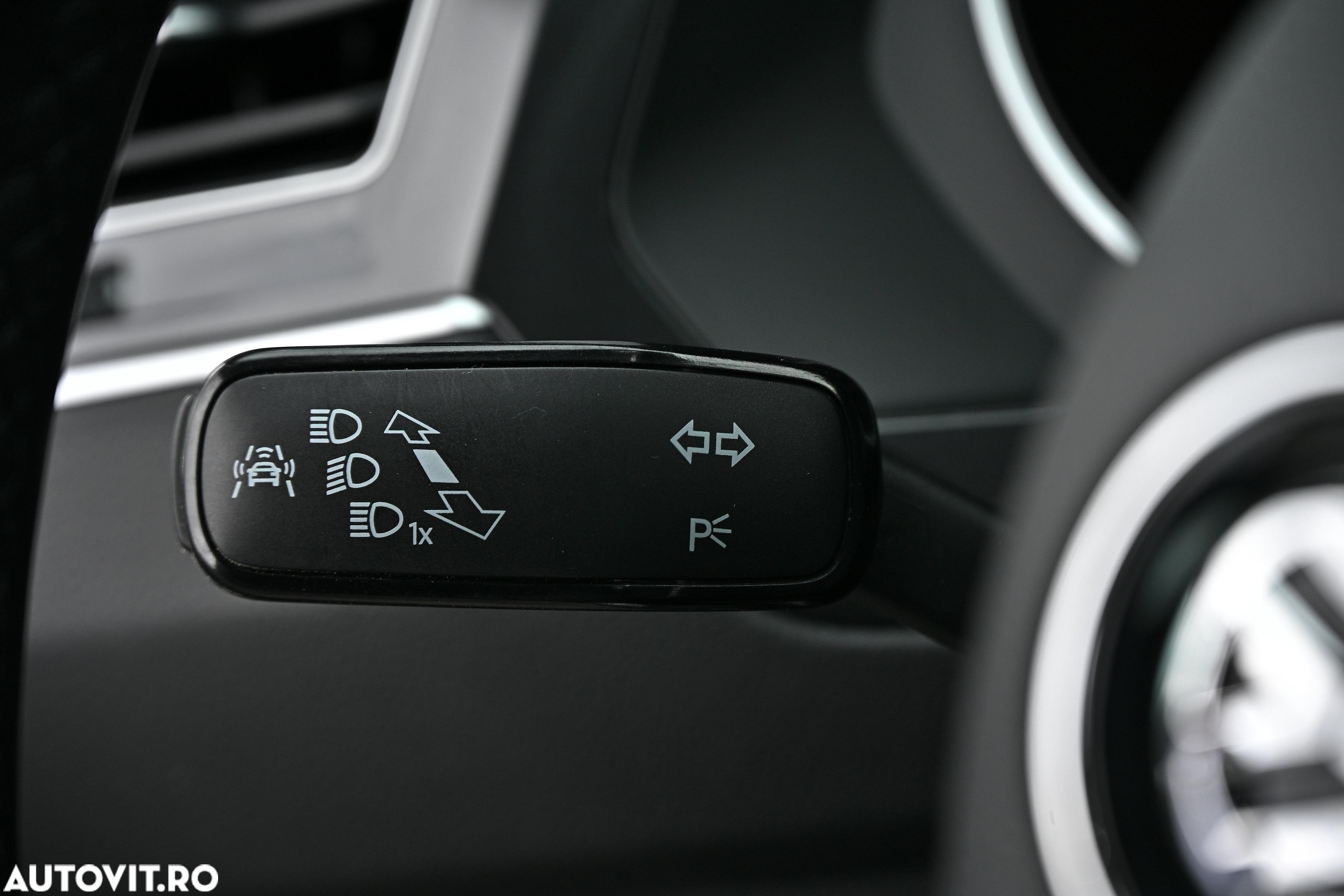 Volkswagen Tiguan - 23