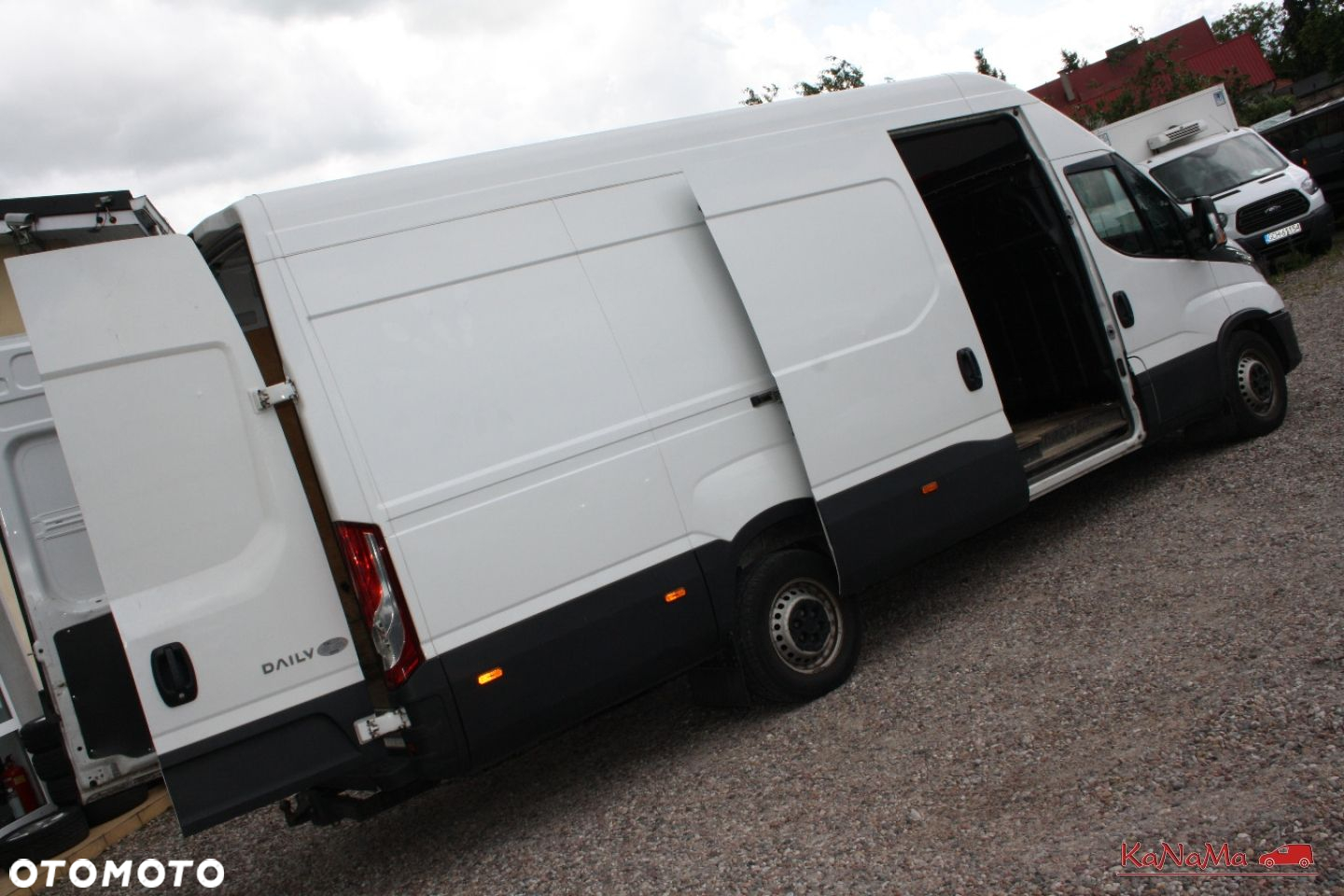 Iveco DAILY 35S18 - 13