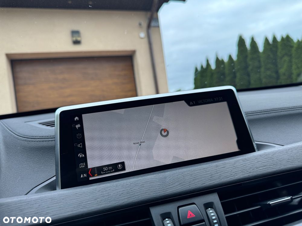 BMW X1 sDrive18d xLine - 24