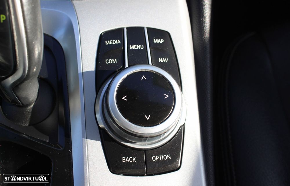 BMW 520 d Line Luxury Auto - 33