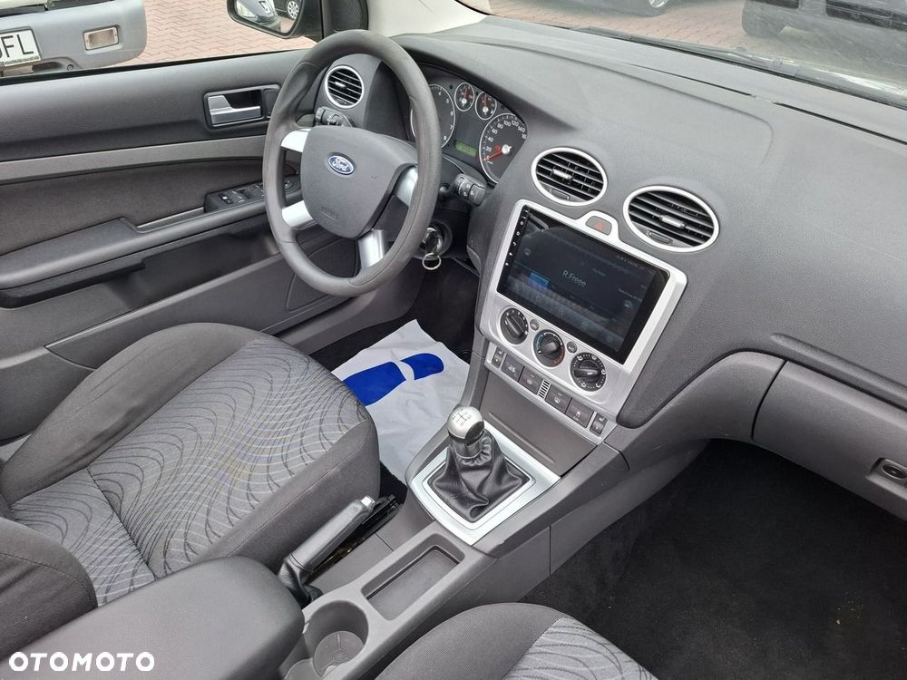 Ford Focus 2.0 Titanium EU5 - 15