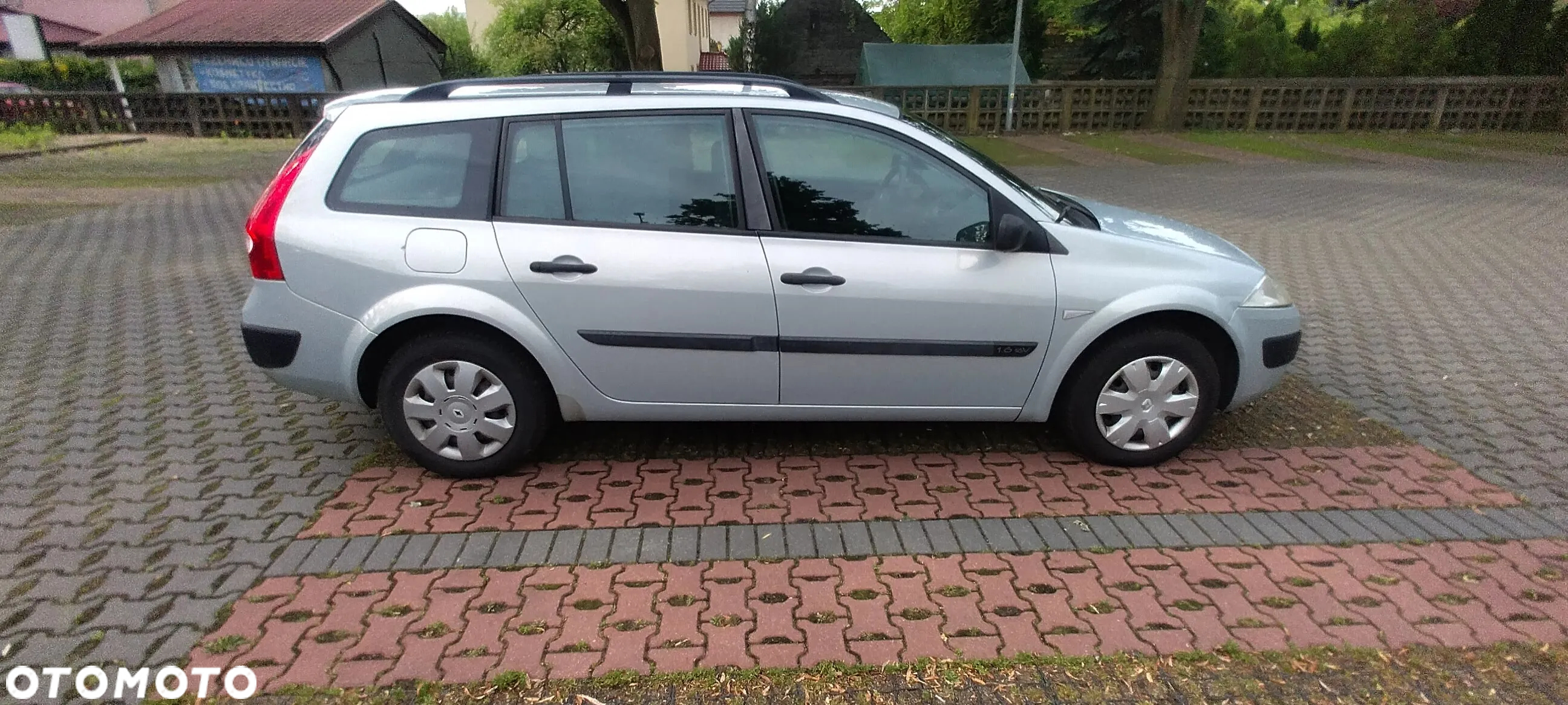 Renault Megane II 1.6 Confort Authentique - 3