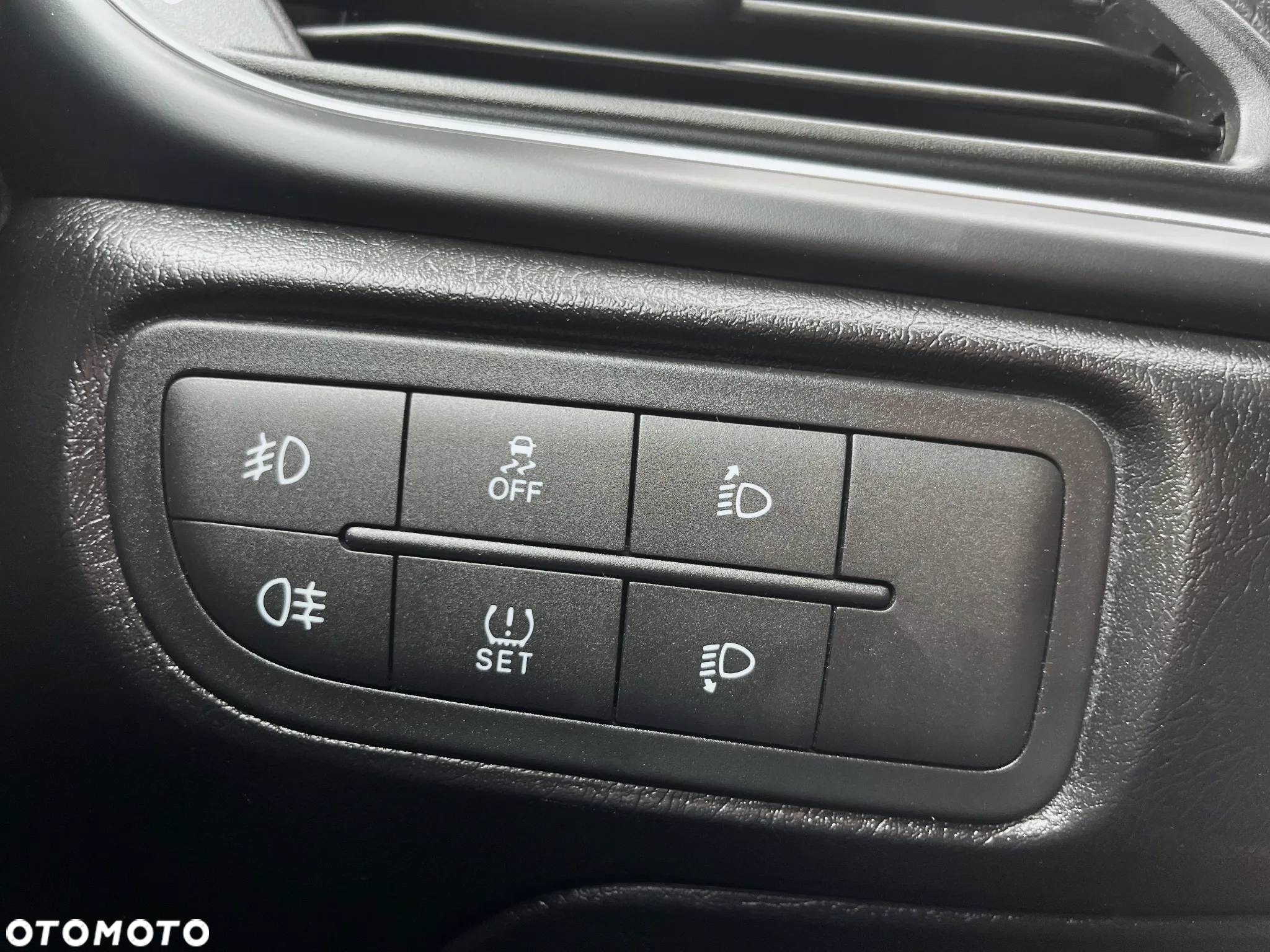 Fiat Tipo 1.6 E-torQ Lounge - 32