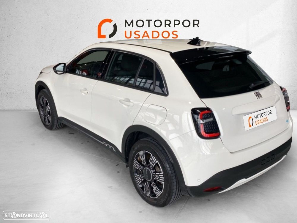 Fiat 600e 54 kWh (RED) - 6