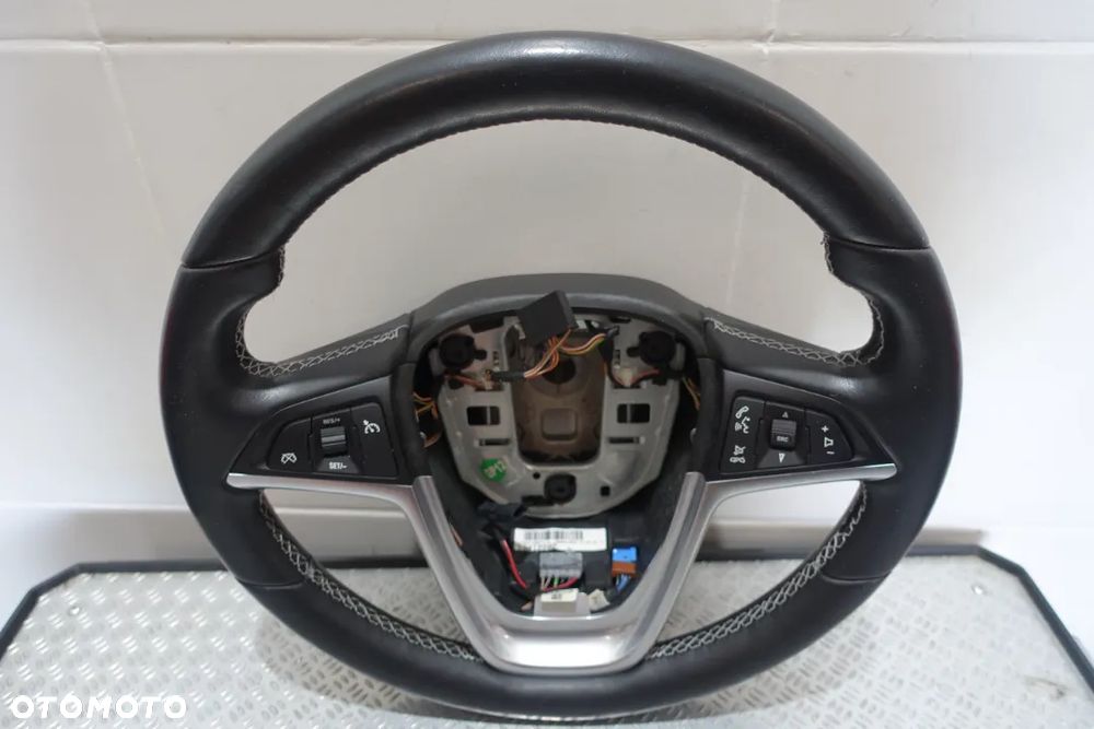 MERIVA B KIEROWNICA SKÓRZANA - 1