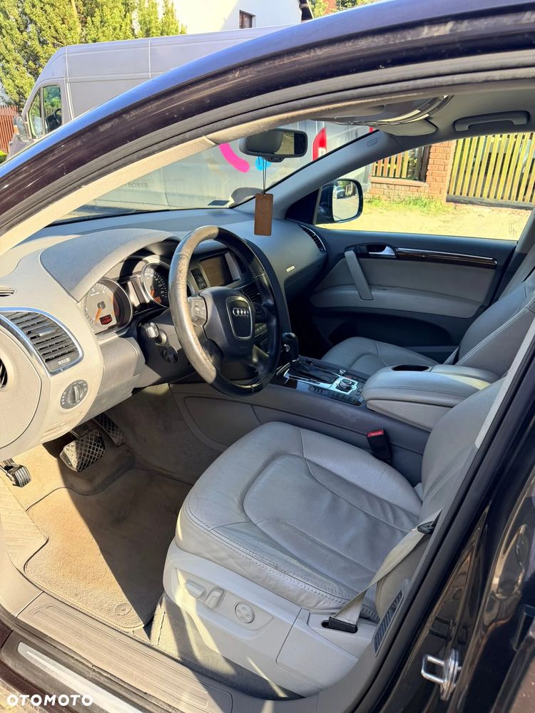 Audi Q7 - 6