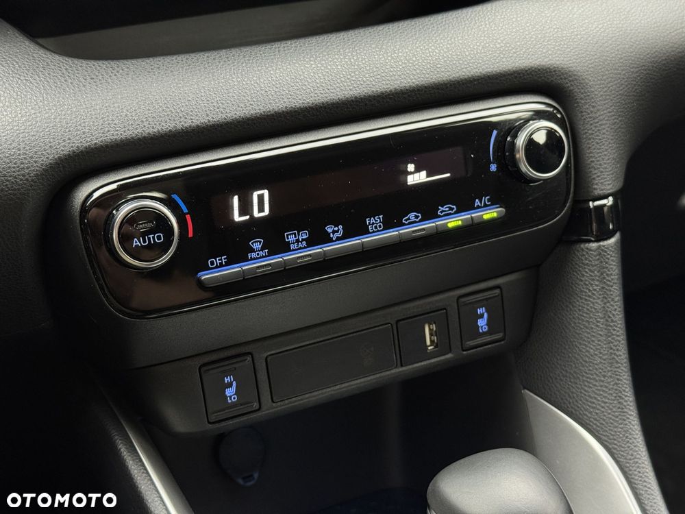 Toyota Yaris Hybrid 1.5 Comfort - 27