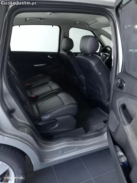 Ford S-Max 1.8 TDCi Titanium 7L - 8