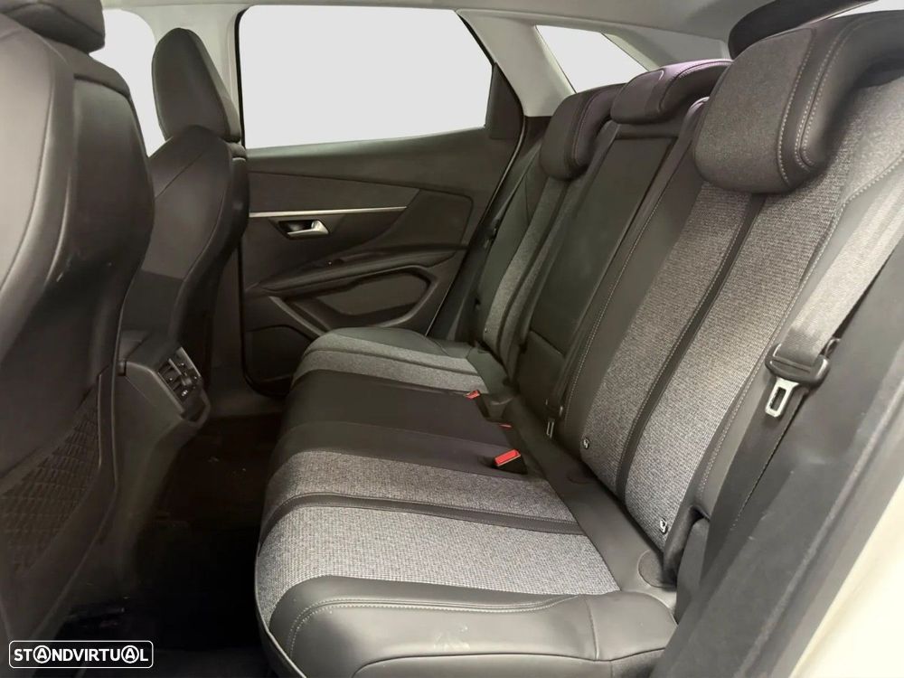 Peugeot 3008 1.2 PureTech Allure EAT8 - 15