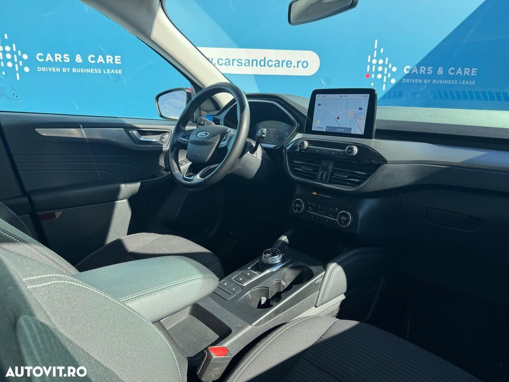 FORD Kuga 2022 — imagine 22