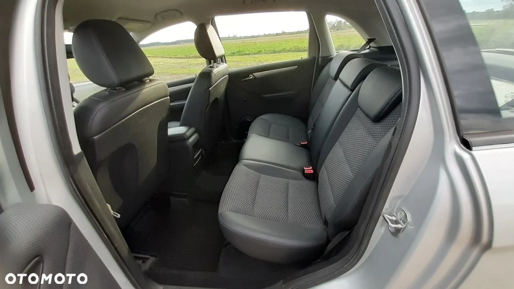 Mercedes-Benz Klasa B 160 BlueEff - 15