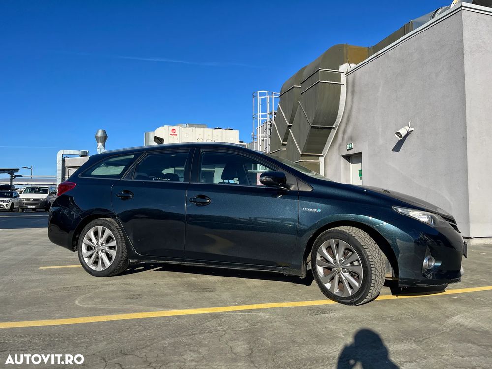 Toyota Auris 1.8 L VVT-i Sol+ - 5