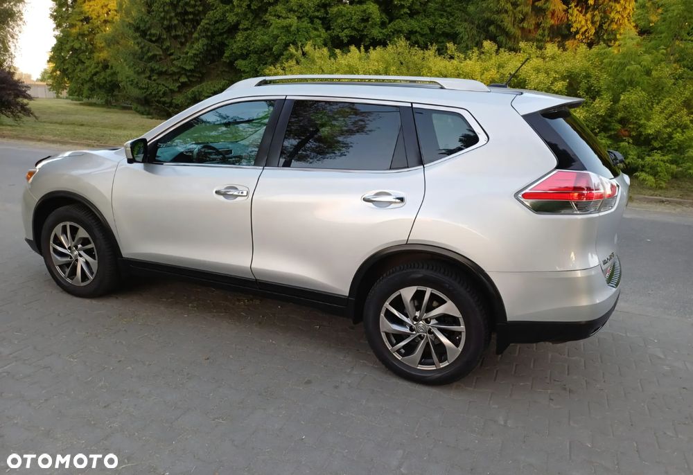 Nissan Rogue - 15
