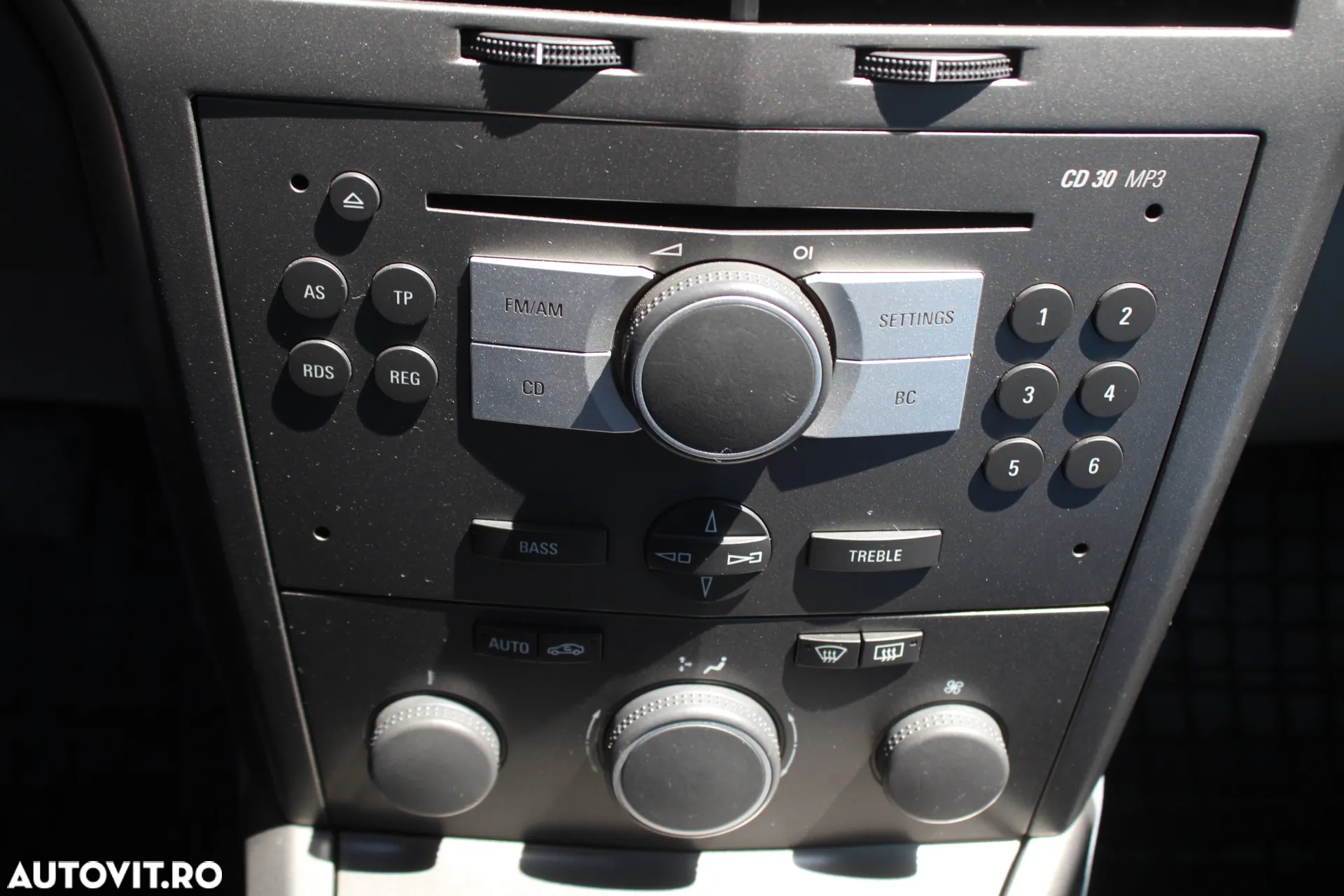 Opel Astra Classic 1.4i - 8