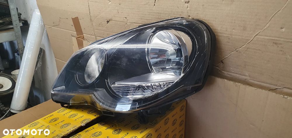 Lampa lewy przód przednia lewa VW Polo IV 9N Nowa TYC 1EE247019221 - 4