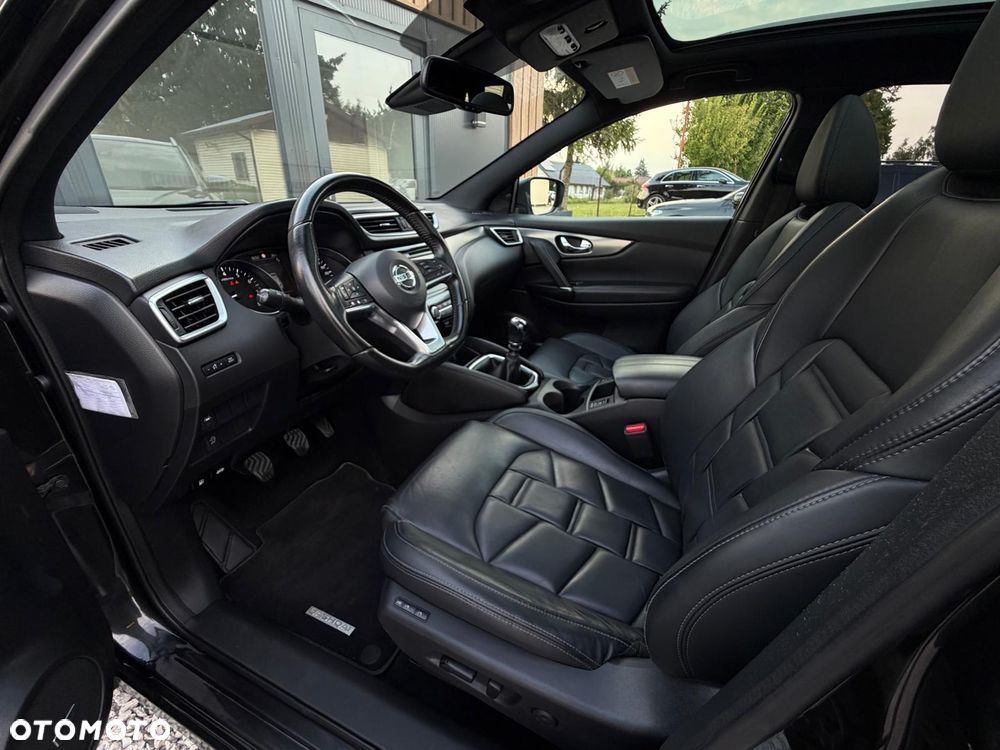 Nissan Qashqai 1.3 DIG-T Tekna+ - 26