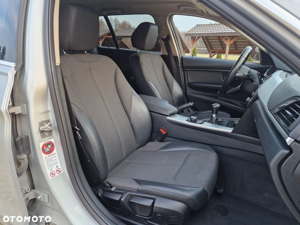 BMW Seria 3 320d xDrive - 20