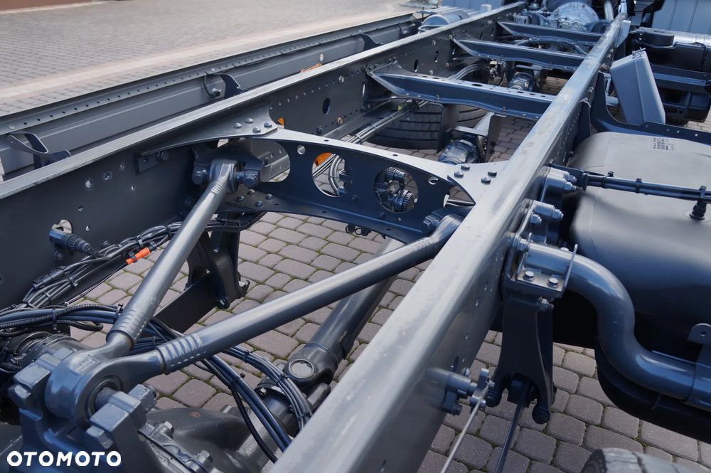 Mercedes-Benz ATEGO 1318 EURO 5 RAMA DO ZABUDOWY MANUAL 1322 - 12