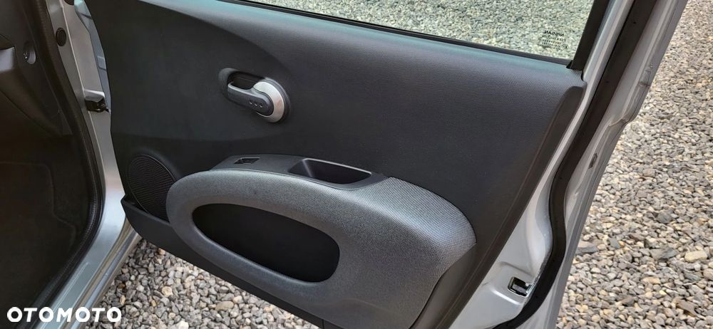 Nissan Micra 1.2 more - 21