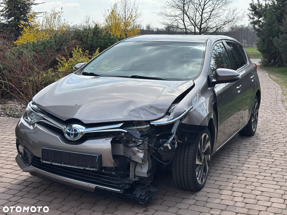 Toyota Auris - 1