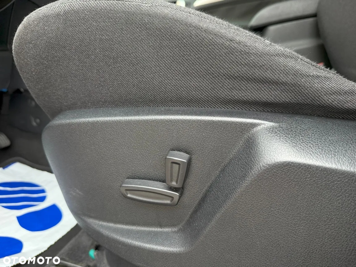 Ford S-Max 2.0 TDCi Trend - 27