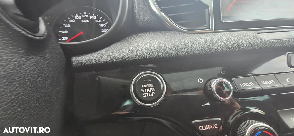 Kia Sportage 2,0 CRDI AWD Aut. Platinum - 36