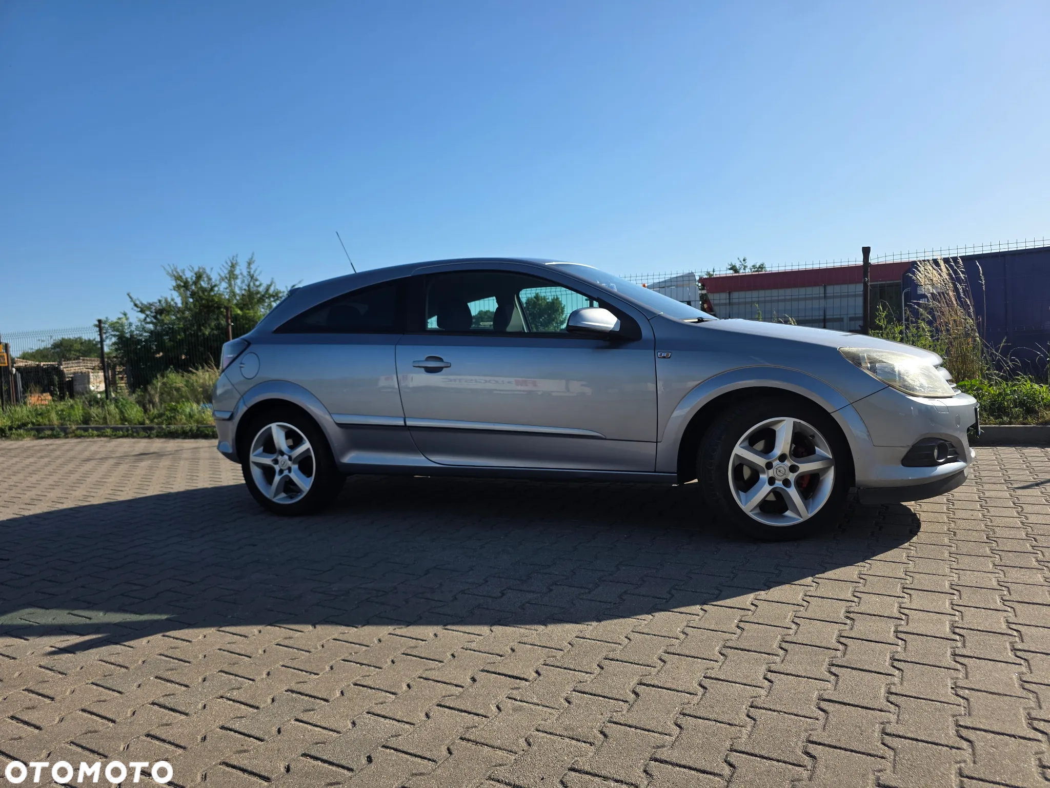 Opel Astra III GTC 1.8 Sport - 3