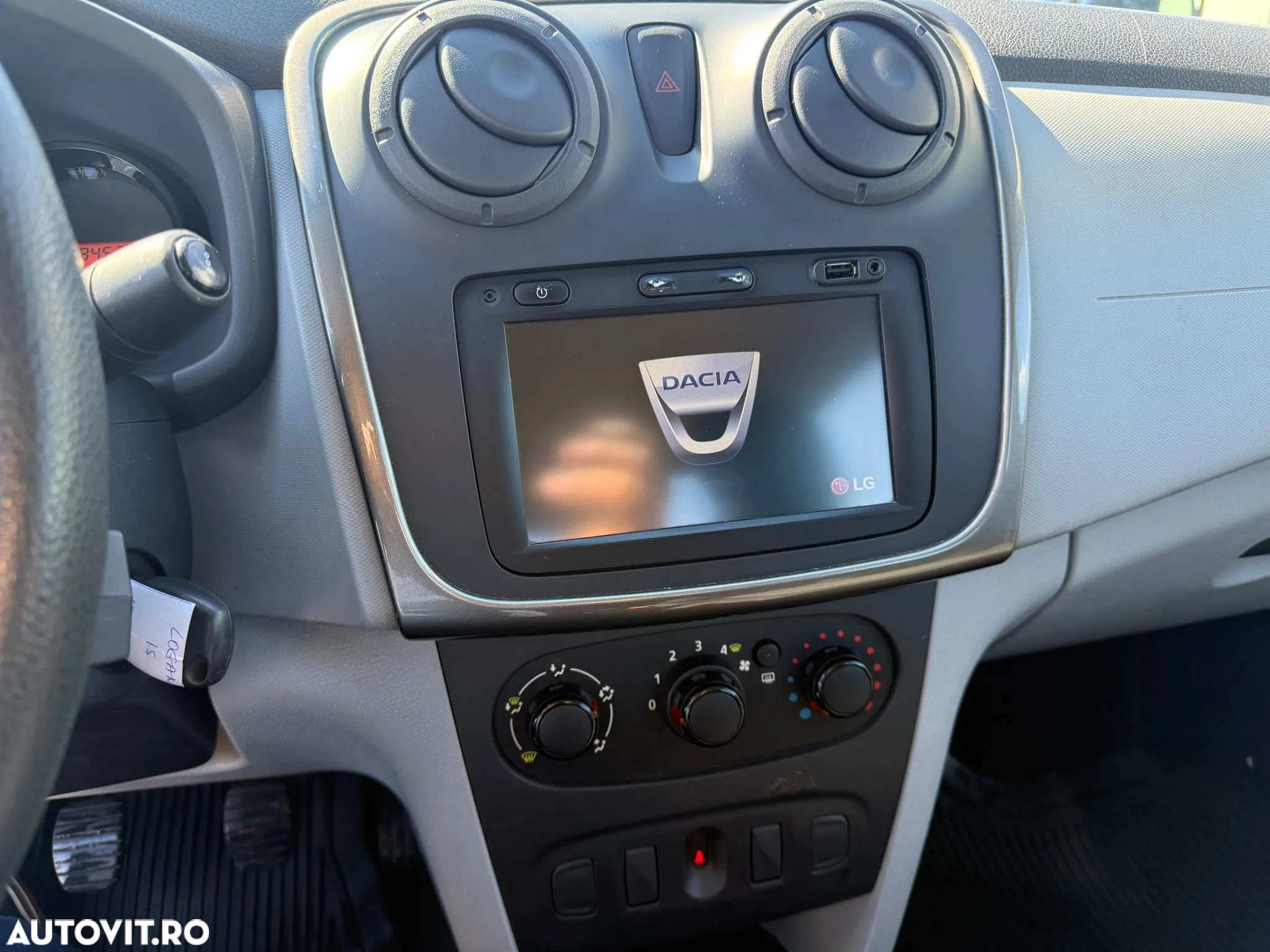 Dacia Logan - 5