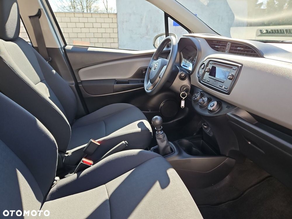 Toyota Yaris - 17