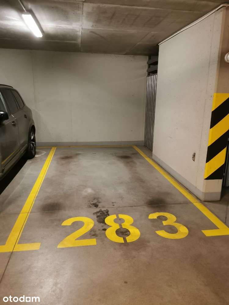 Miejsce postojowe rydygiera 13, obok winda
