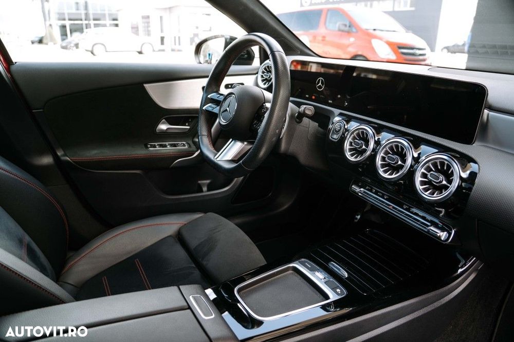 Mercedes-Benz A - 16