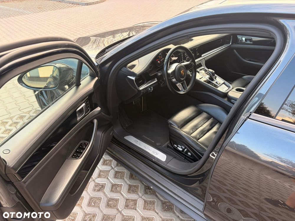 Porsche Panamera - 9