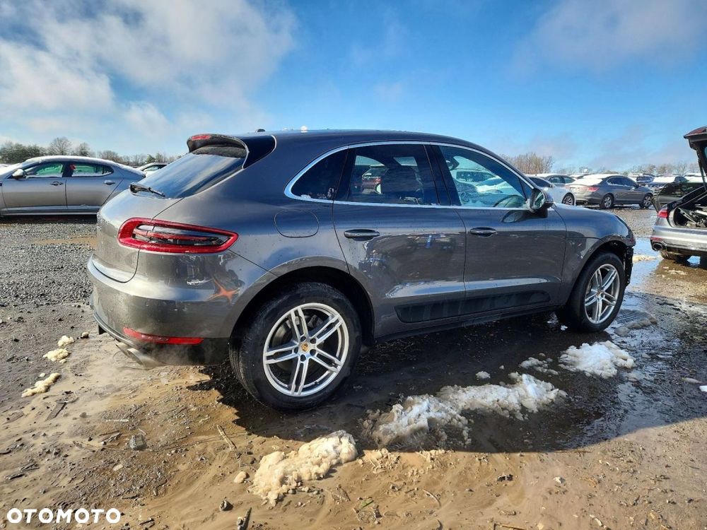 Porsche Macan - 11