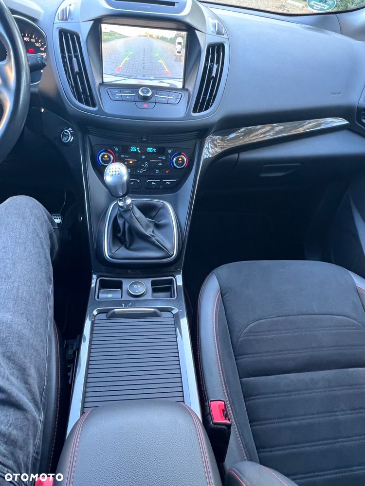 Ford Kuga 2.0 TDCi AWD ST-Line - 21