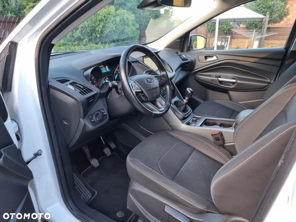 Ford Kuga 1.5 EcoBoost FWD Edition ASS MMT6 - 9