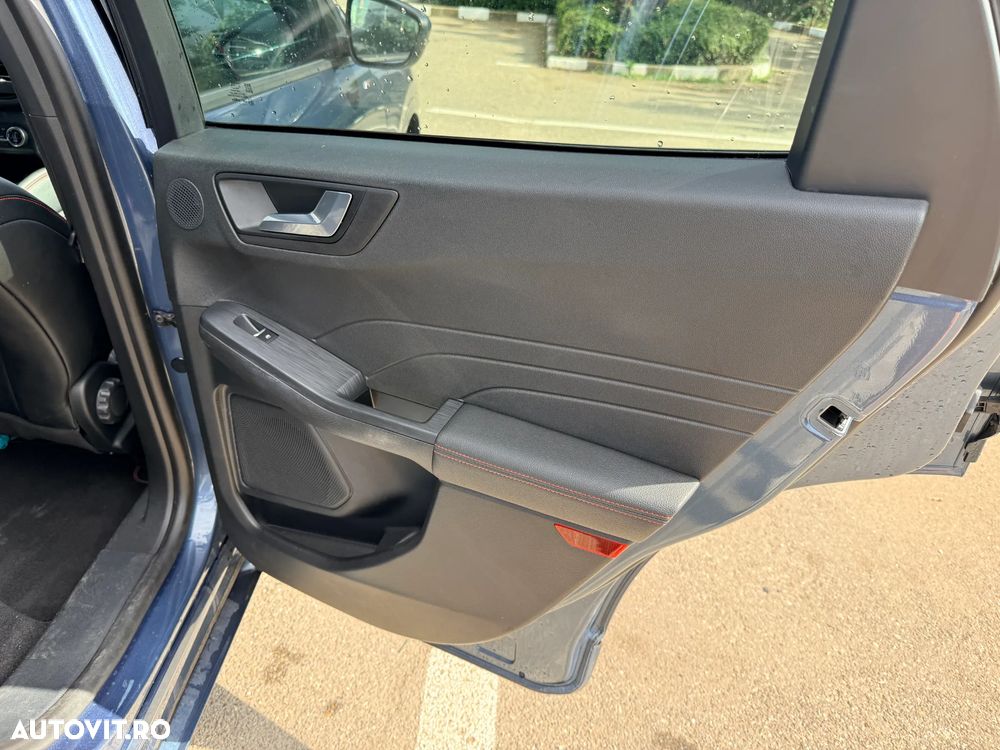 Ford Kuga - 15