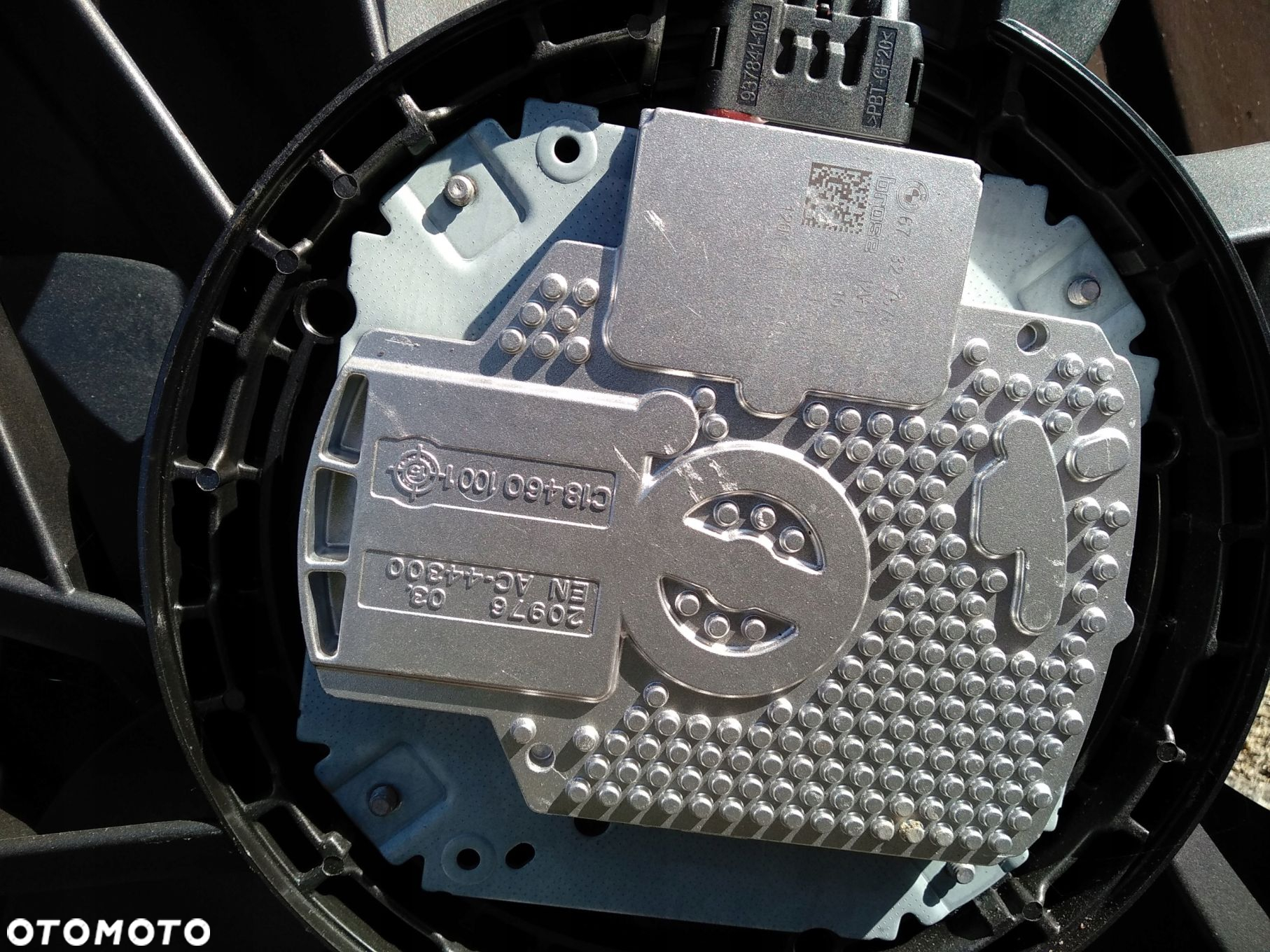 Wentylator chłodnicy BMW 5 F10 7 F01 8509740 - 3