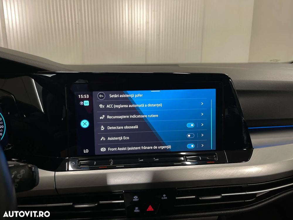 Volkswagen Golf 1.0 eTSI DSG MHEV Life - 17