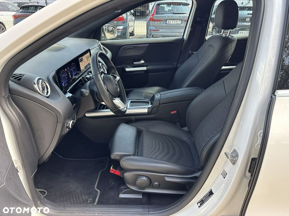 Mercedes-Benz EQA - 10