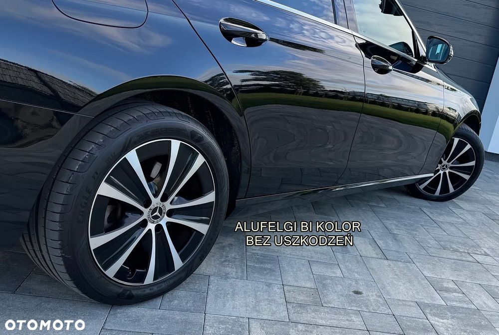 Mercedes-Benz Klasa E 300 Business Edition - 33