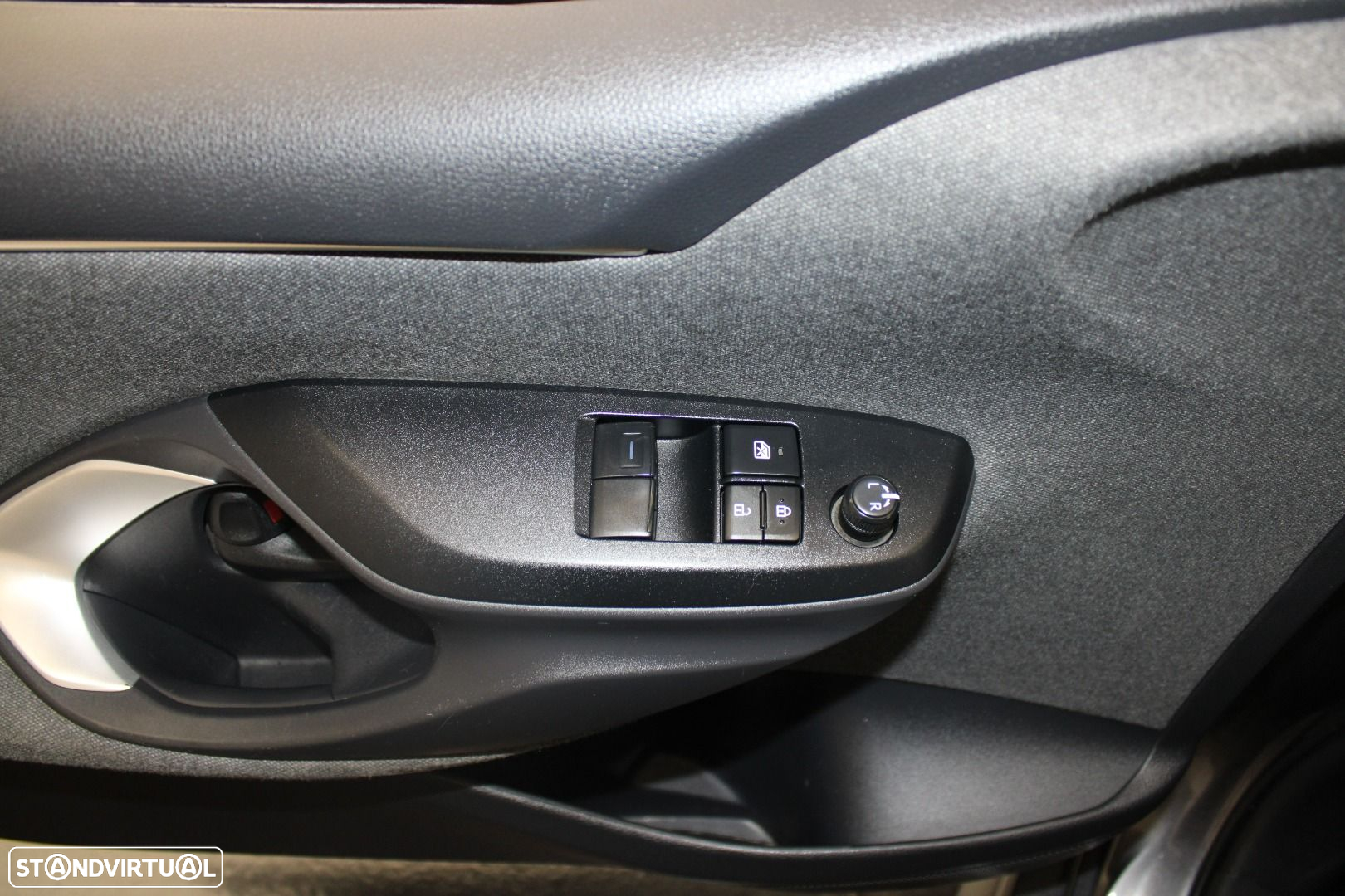 Toyota Yaris 1.5 HDF Comfort Plus - 18