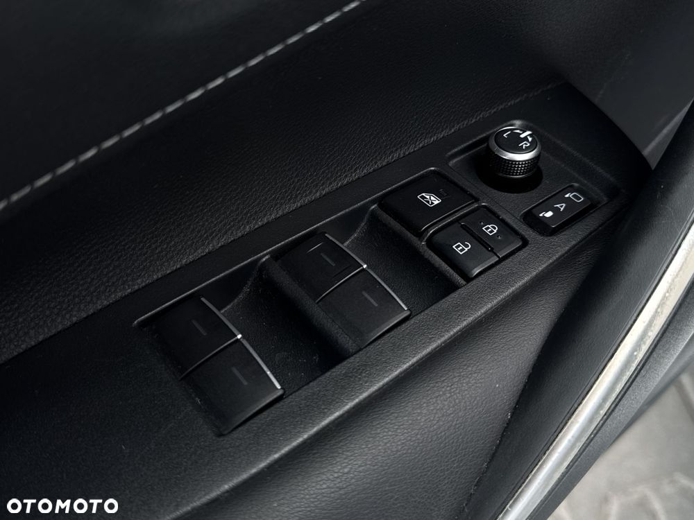 Toyota Corolla 1.8 Hybrid Comfort - 30