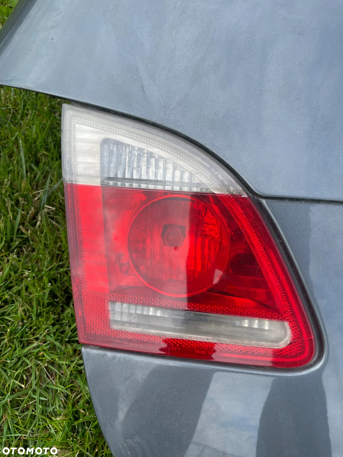 BMW E61 KLAPA TYŁ KOMPLETNA EUROPA kombi zamek lampa lewa prawa tył TITANGRAU II METALIC - 4
