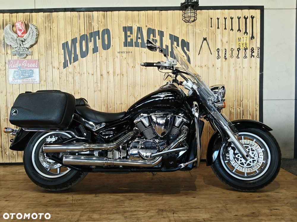 Suzuki Intruder - 1