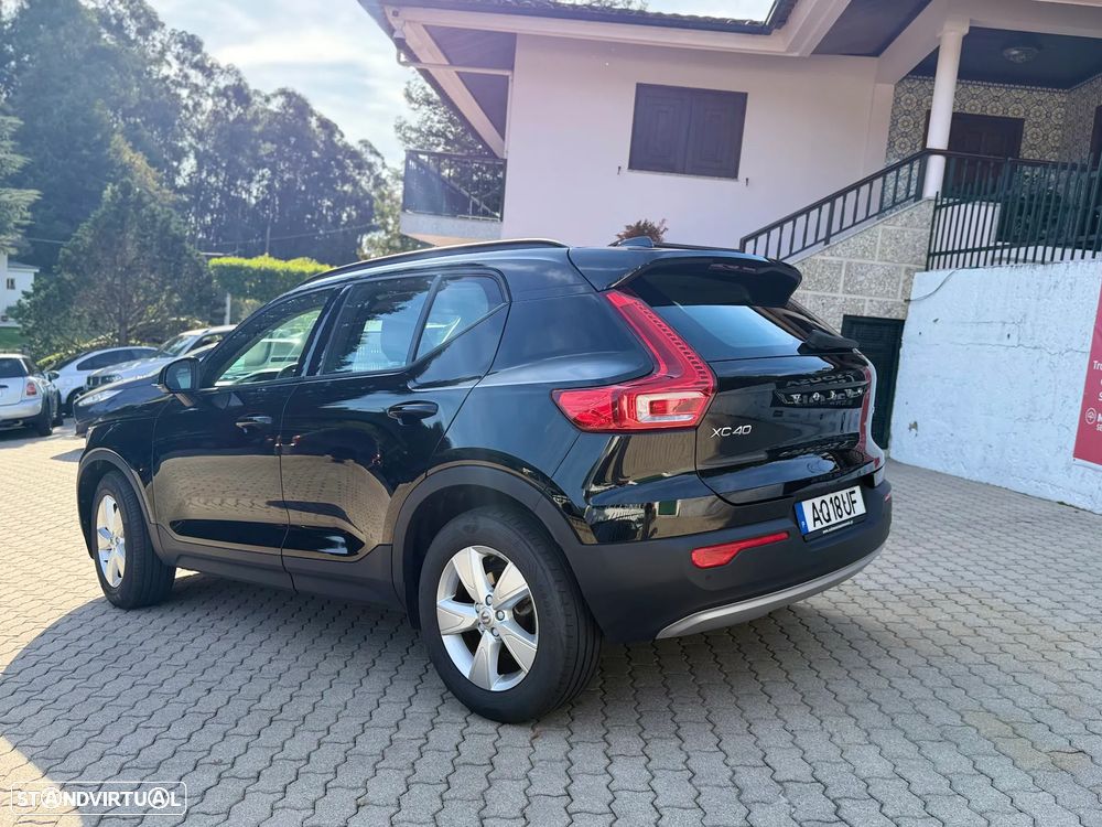 Volvo XC 40 1.5 T2 Momentum - 5