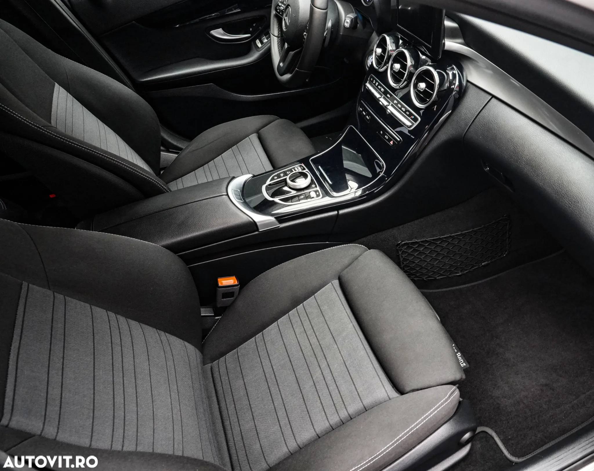 Mercedes-Benz C 180 Aut. - 12